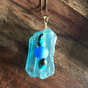 💙 SALE NWT Handmade artisan seaglass pendant